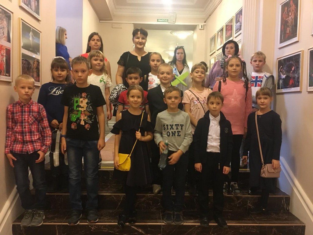 2 Г класс в Музыкальном театре